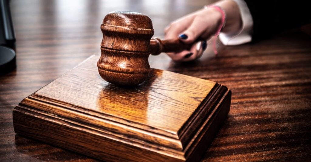 Contempt of Court in Ontario Family Law: The 3-Part Test & Penalties