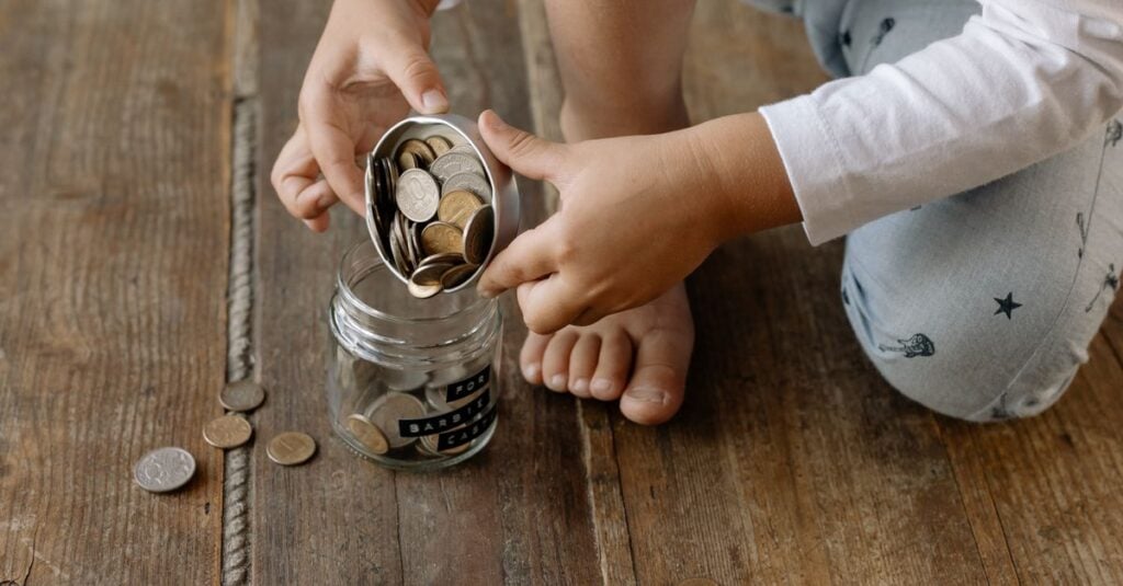 Variable Income Child Support Ontario | Tailor Law